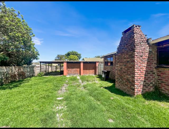 3 BEDROOM FREEHOLD FOR SALE IN WILLOW PARK